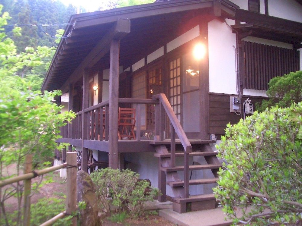 Shikitei Hotel Fujiyoshida Exterior photo