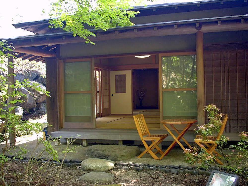 Shikitei Hotel Fujiyoshida Exterior photo